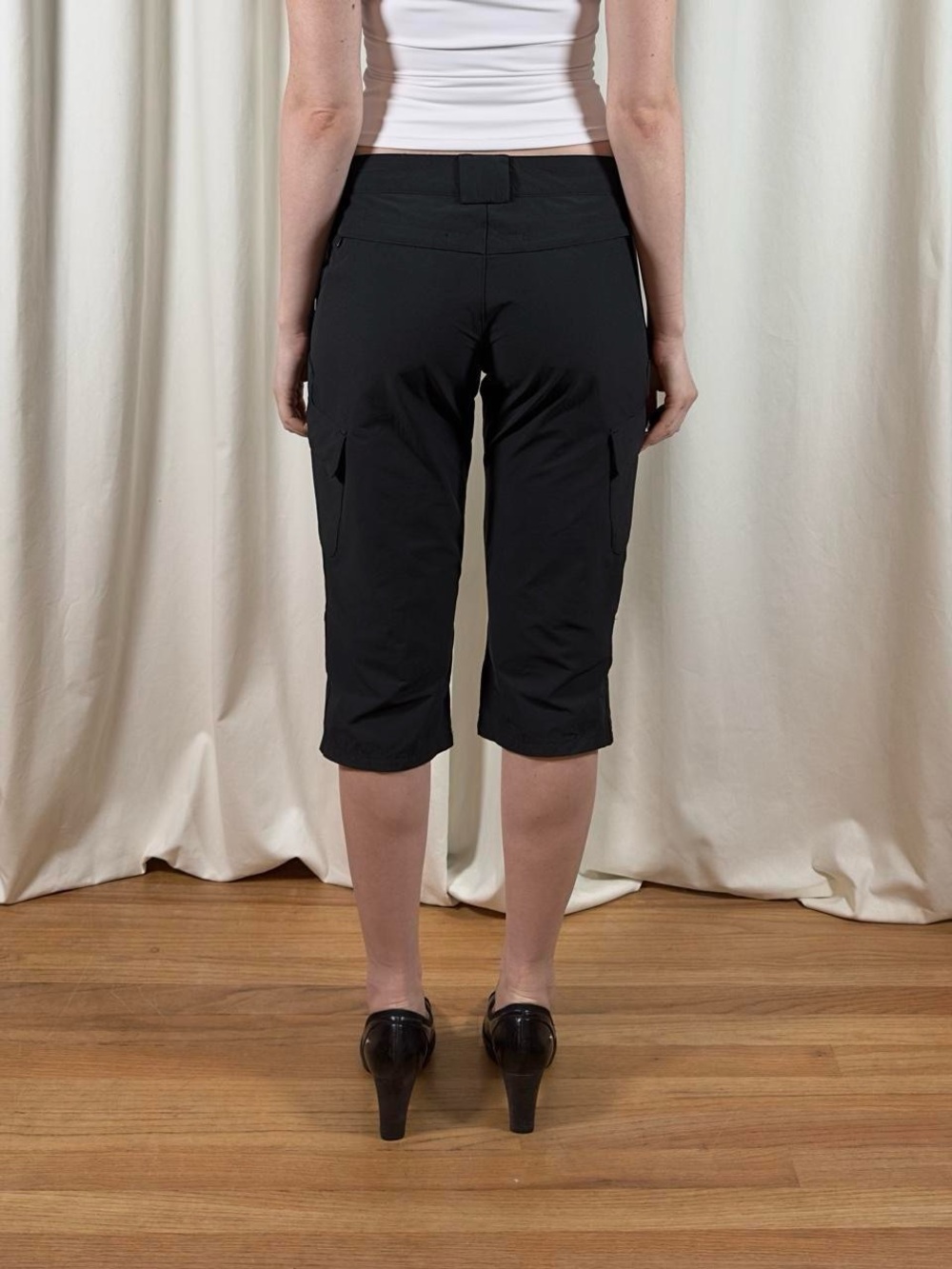 Low Rise Hiking Capris - Picture 4 of 8